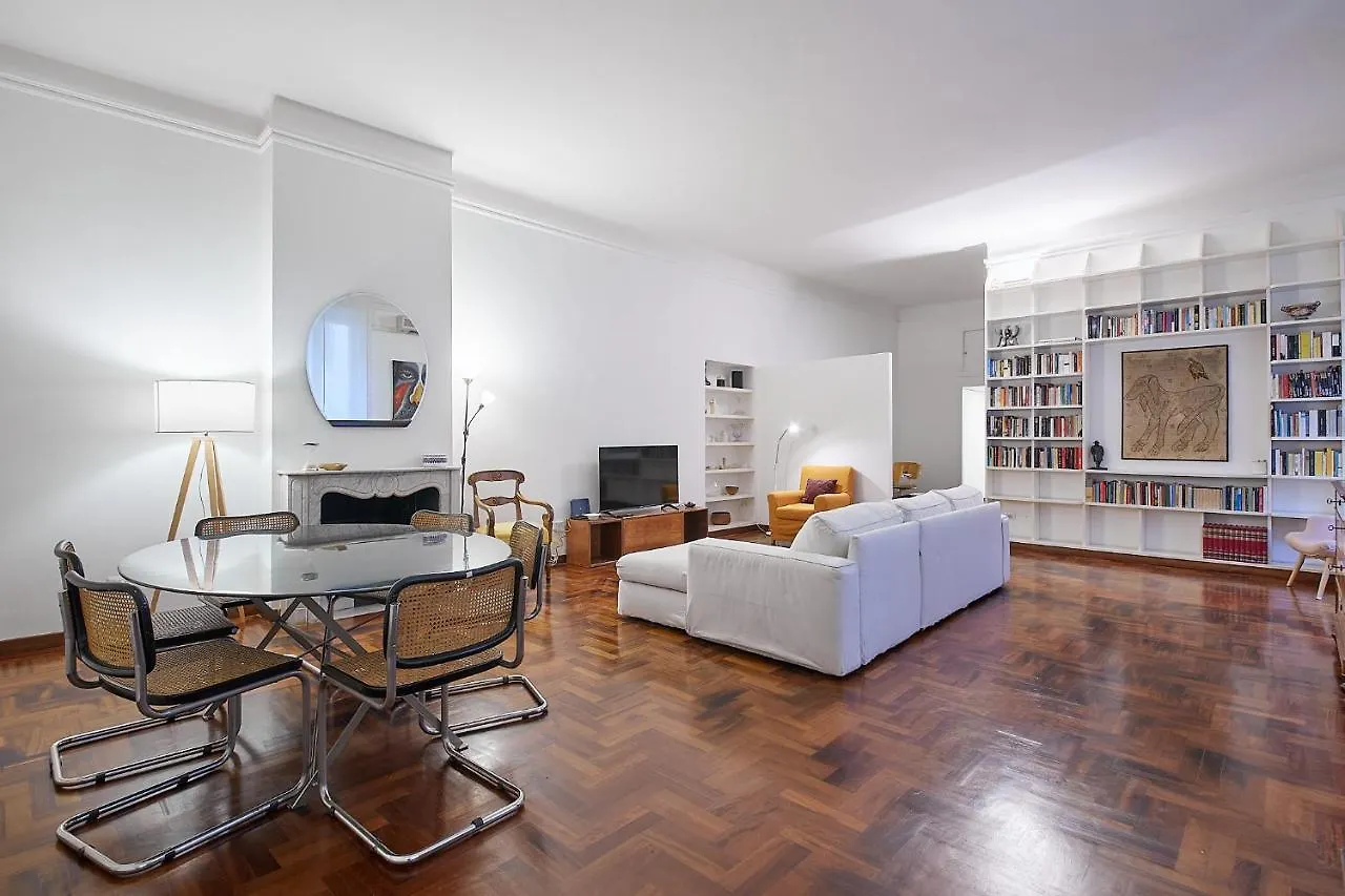 Hale Apartments - Crocetta location